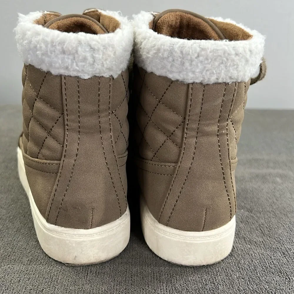 Wonderly Tan Sneaker Boot Size 7